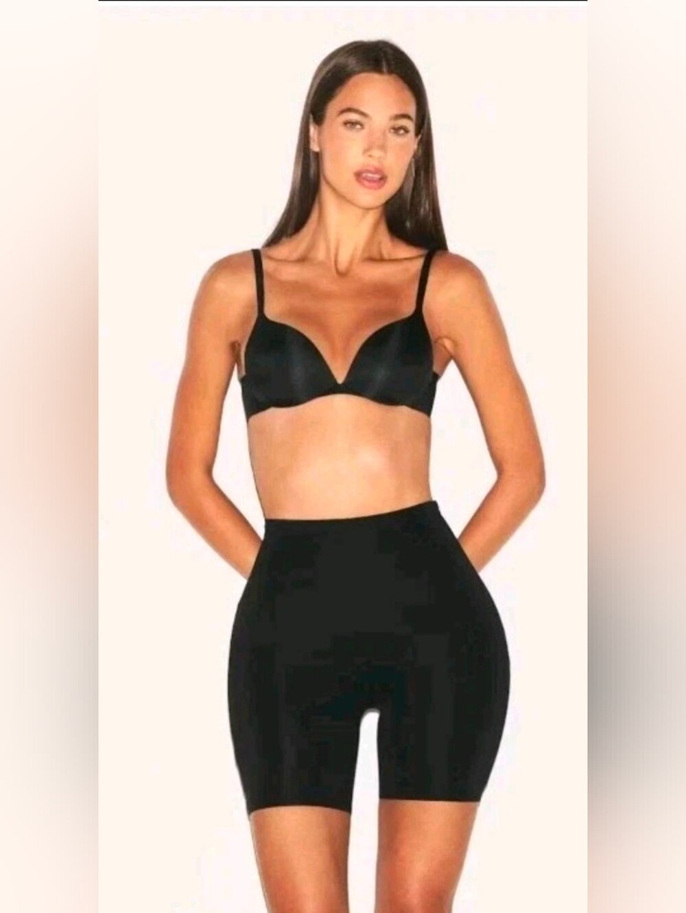 SKIMS Body Mid Thigh Hip Shaping Shorts Onyx Black Shapewear Small NWT